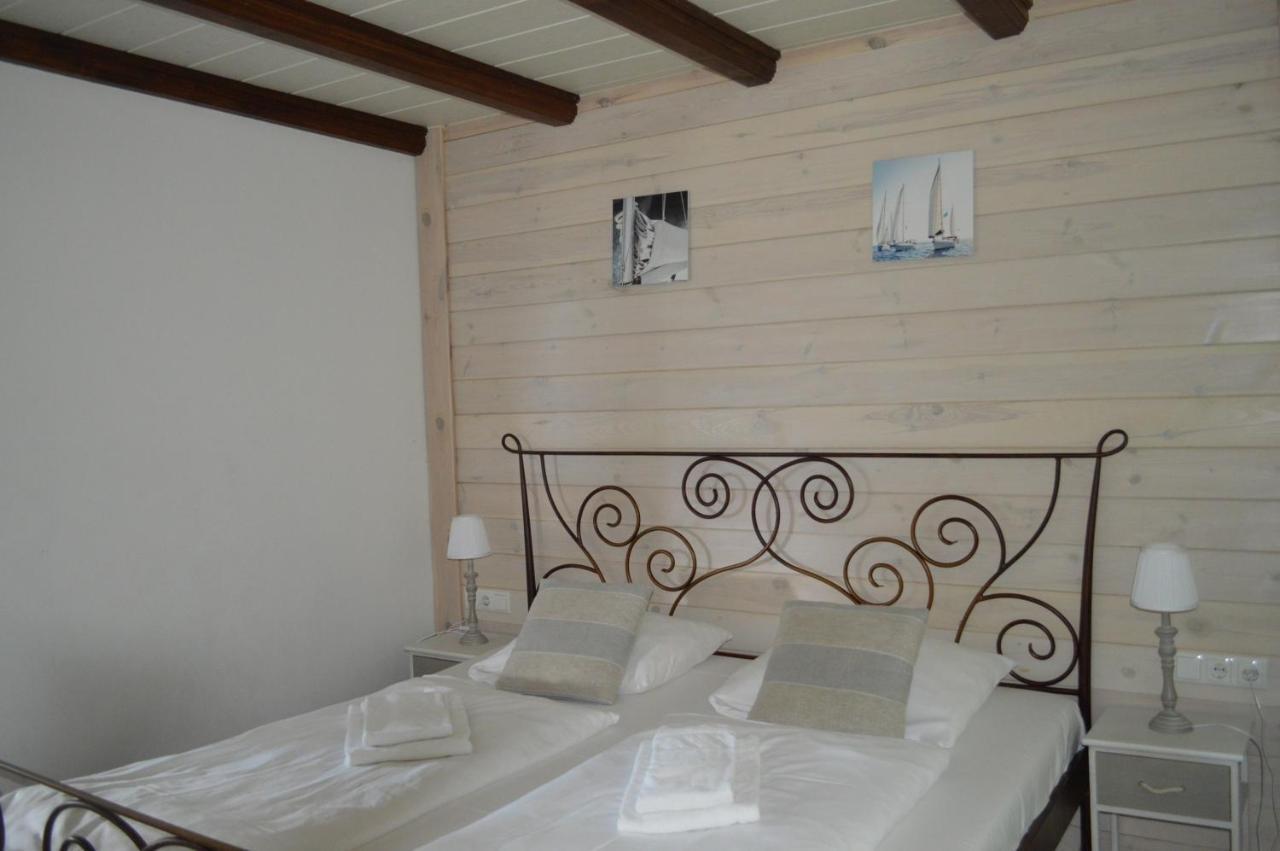 Jaeger Guesthouse Анненхайм Экстерьер фото