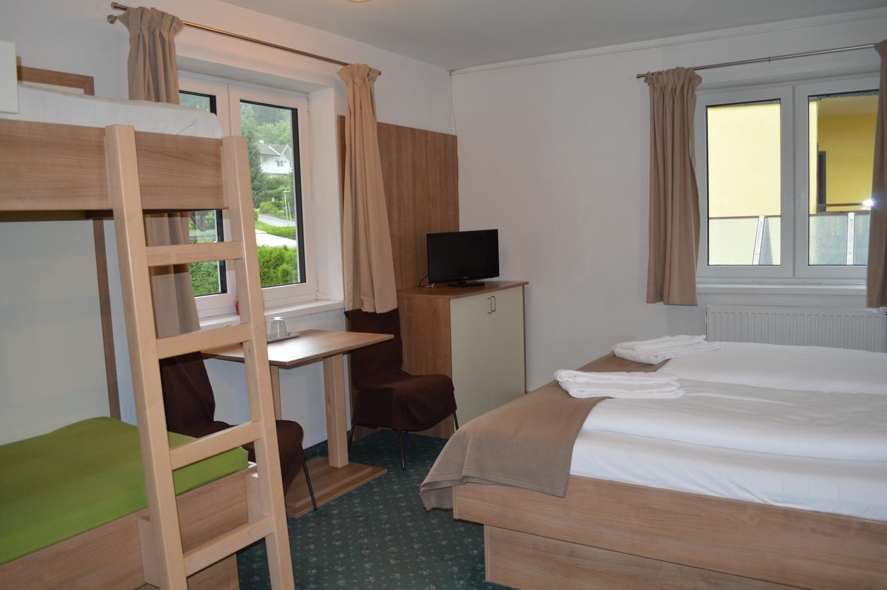 Jaeger Guesthouse Анненхайм Экстерьер фото